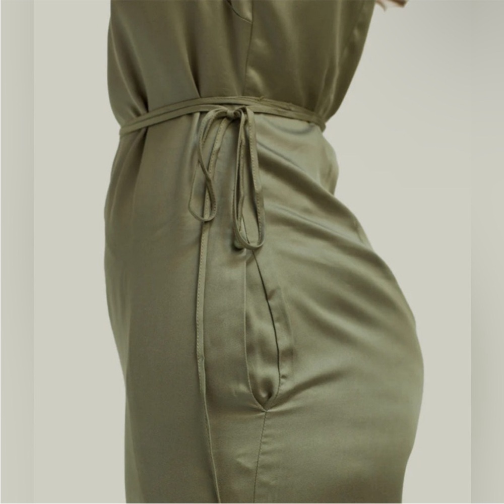 Ettitude Satin Jumpsuit Eco Bamboo Size L In Moss Green - Picture 5 of 9